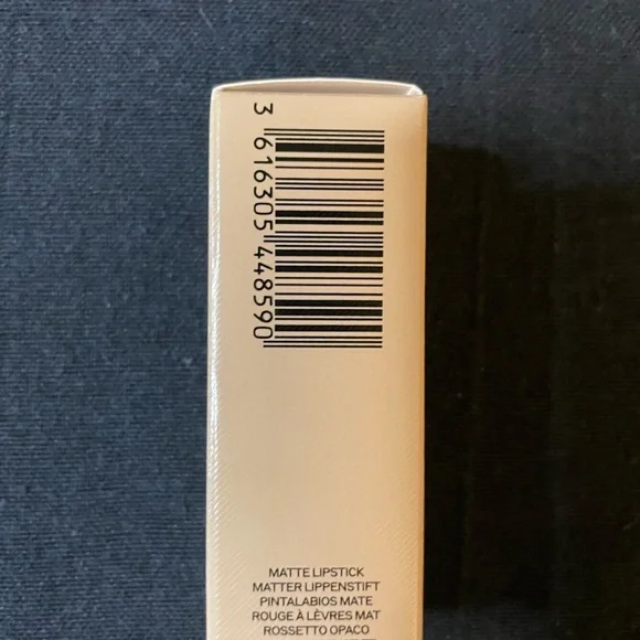 Burberry Gold Case Matte Deep Peach - Picture 2 of 7